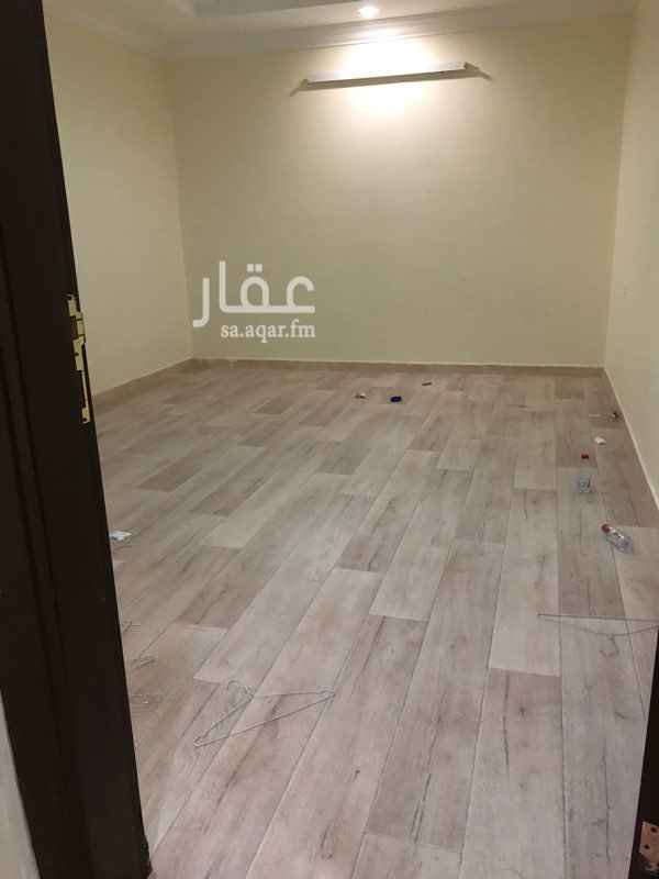 1581540 شقه عوائل حي الملقا
تتكون من
٢ غرفه وصاله ومطبخ ٣ حمام
راكب مكيفات اسبيلت ومطبخ راكب
مساحه الغرف كبيره جدااااااااا