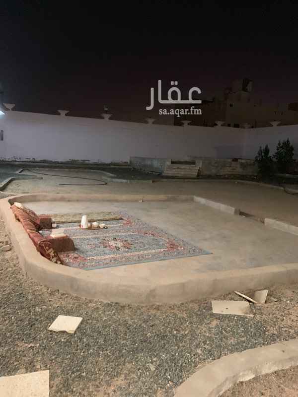 1680160 استراحة في السيل الصغير واجهة غربية وصالحة للعوائل الكبيرة
وتحتوي على:
مسبحين عند الرجال وعند النساء
وتحتوي دكتين للجلوس
ومبنى عبارة عن
مقلط ومجلسين رجال ونساء وصالتين داخليه ومطبخين ايضاً بالإضافة الى خمس اجنحة نوم وكل جناح عبارة عن غرفة نوم بدورة مياه.
وللتواصل الرقم ٠٥٠٥٤٥٩٧٢٠