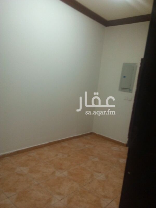 1696006 غرفتين وصاله وحمام ومطبخ راكب مكيفات راكبه مطبخ كبيره جدا