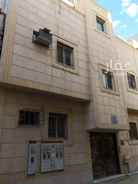 1594207 عمارة بحي منفوحة واجهة غربية "حجر" مساحتها ١١٦.٦٤م ٣ ثلاث أدوار عدد ٦ شقق اجمالي دخلها السنوي سابقا مايقارب ٨٧الف ريال عمرها ٥سنوات بالقرب من شارع وأسواق جامع منفوحه وبجوار تحويل الراجحي المصرفي..
واجهتها حجر وغربيه عدد ٦ شقق شارعها ٨م
في منطقه حيويه قريبه من الخدمات من الأسواق والشارع العام لمنفوحه