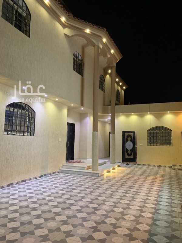 1697928 فله دور وشقتين منفصلتين بالكهرب
المساحه ٦٣٠ شارع شرقي
المسطح ٣٥٤
مواصفات الدور الارضي يتكون من
مجلس رجال كبير ٧x5 ومقلط ٤x٥
وكذلك ثلاث غرف نوم والرابعه غرفه نوم ريئسيه ٧x٦ مع دورات مياه
وصاله ومطبغ و٤ دورات مياه
مشبب مع دورات مياه ومغاسله مستقل +مسلخ في زاويه الحوش مجهز
0504169535
الدور الثاني
شقتين مستقلتين بالكهرب كل شقه لها مدخلين وكل شقه تتكون من الاتي
غرفتين نوم ومجلس وقلط وصاله ومطبخ ودورتين مياه
السطح مؤسس لبناء شقه ثالثه
