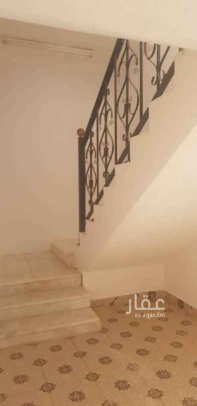 1413792 شقه بحي الرمال مقابل مسجد العتيبي الدور الثالث مكونه من ثلاث غرف وصاله ومطبخ ودورتين مياه بالاضافه لسطح مدخل خاص للشقه واشتراك سنوي بالمياه قيمة ٥٠٠ ريال سنوي الايجار السنوي ١٦٠٠٠والايجار الشهري١٤٠٠ريال
للتواصل واتس ٠٥٦٢٢٥٤٩٠٩