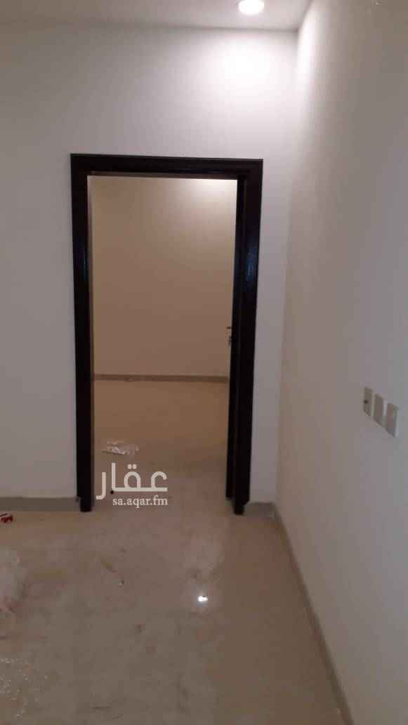 1559349 ٢غرف وصاله و٢حمام ومطبخ راكب مكيفات ومطبخ السعر٢٠الف
٢غرف وصاله ٢حمام ومطبخ مستقل وسطح خاص السعر ٢٣الف
غرف وصاله وحمام ومطبخ السعر ١٧الف