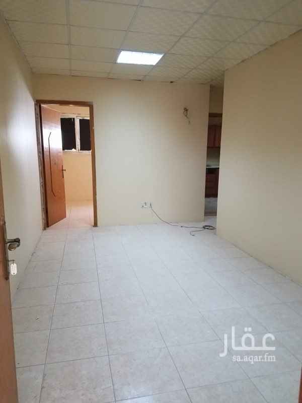 1057320 رقم العقار ٨
غرفتين نوم+مطبخ+حمام+صالة
ملحق
طريقة الدفع كل ثلاث شهور، ستة شهور، او كل سنة
Apartment Description:
Two bedrooms, Kitchen, Bathroom, Hall
Roof
Way of payment is every three months, six months, or yearly