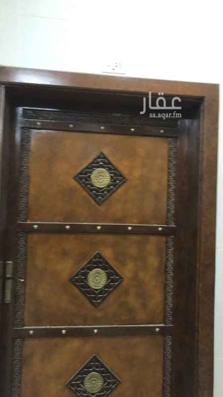 1254648 شقه مؤثثه بالكامل واغراض المطبخ موجوده فيها صاله وطاوله طعام