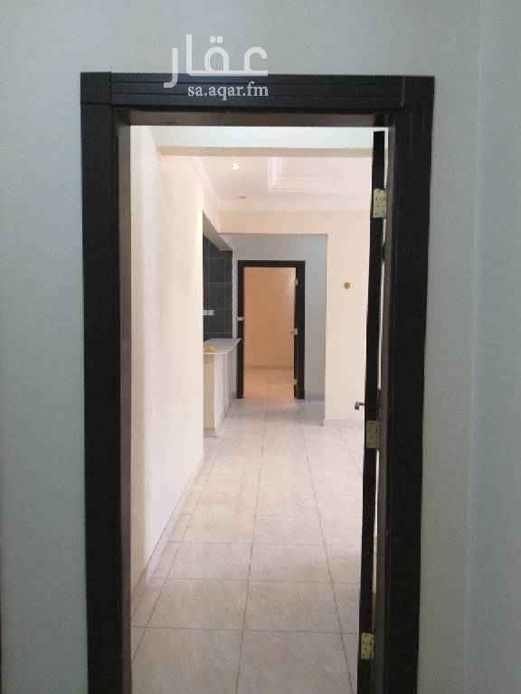 1506926 ٣ غرف وصاله و٢ حمام ومطبخ
راكب مكيفات اسبيلت راكب مطبخ
مجدده بالكامل عداد كهرباء مستقل