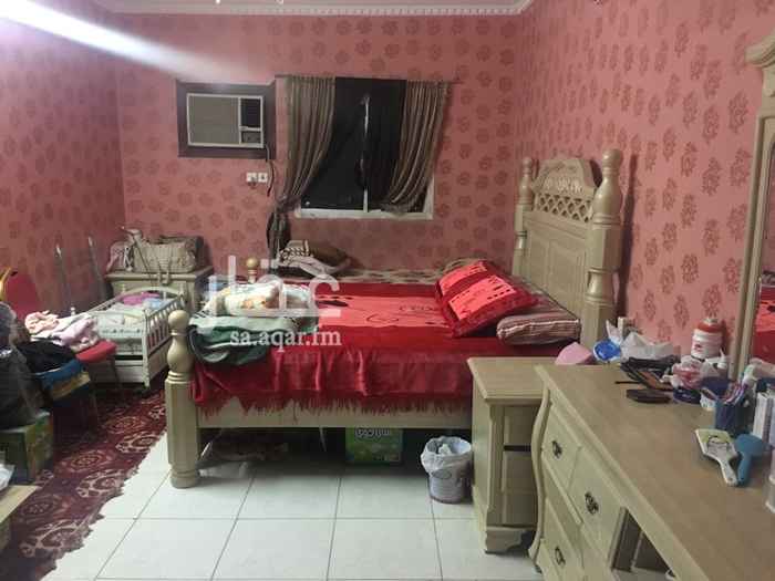 1557989 شقة نظيقة وممتازة عوائل بحى الاسكان 1 بالرياض طريق الخرج مكونة من غرفتين ومطبخ وحمام وطرقة صغيرة مقابل الياسمين مول وقريبة من جميع الخدمات للايجار الشهر 2000 ريال
الشقة ستكون متاحة من 13/6/2019 بعد العيد ب 10
الشقة مؤثثة وفيها ( غرفة نوم وصالون و2 مكيف شباك و 2 ستارة و ثلاجة وغسالة وبوتوجاز مسطح 3 شعلة وسجادة ومنضدة سفرة مع الكراسى )
اقل مده للايجار شهرين