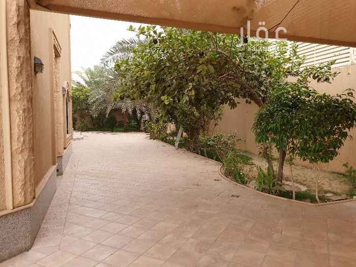 1582950 السلام عليكم فلة للبيع في حي الحمراء المساحة ١٢٣٧م
التفاصيل
الدور الارضي : غرفتين لها مدخل خاص من الشارع للسائق + حديقة + ملحق + مجلسين + مقلطين + مطبخ + صالة
الدور الاول : ٦ غرف + صالة + مطبخ صغير + غرفة غسيل ومستودع
السطح : غرفة خادمة مع دورة مياه + مستودع
يوجد بالفلة مصعد + غاز مركزي
عمر الفلة : ١٠ سنوات
وللمفاهمة والتواصل على نفس الرقم والله الموفق