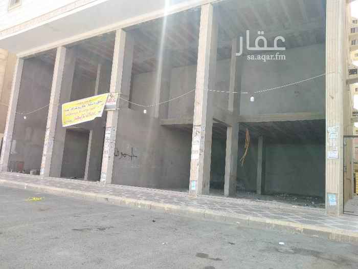 1757926 ملأت في اعزموقع
المساحه ٢٠٠ متر
وتوجد مخزان في ادور الاول لكل محل