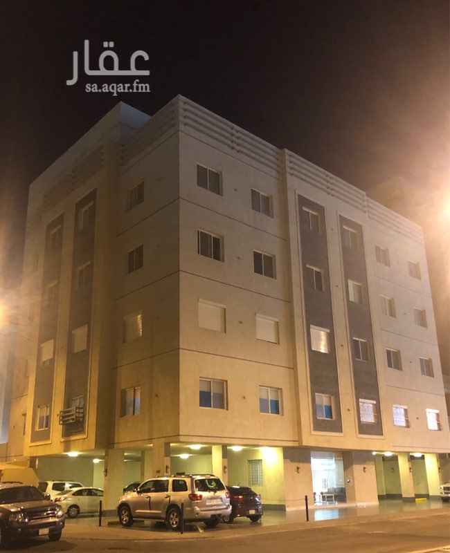 1631366 شقه فاخرة للإيجار
نصف ارض
تشطيب شخصي
واجهتين شمالي غربي
شقتين في كل دور
مطله على حديقة وجامع من الشمال
وشارع عريض مسارين من الغرب
موقع مميز جدا في قلب حي الصفا
قريبة من بنده ومن مستشفى جده للعيون
قريبه من شارع الأربعين وجميع الخدمات
مجمعات مدارس لجميع المراحل
4 غرف + صالة كبيرة + 4 حمامات + غرفة شغاله + غرفة سائق في المواقف
كاميرا على البوابة وقفل الي لبوابة العماره دخول بالبطاقة الإلكترونية
تكييف سبليت لجميع الغرف والمطبخ وغرفة السائق
تشطيب تحت الضمان
مواد سباكة روكا إسباني مضمون
مواد كهر