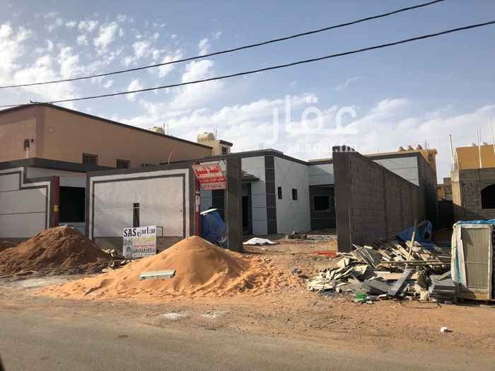 1546062 دور جديد مؤسس دورين حر بحي الياسمين غرب طريق بيروت العام مساحة ٨٠٠ م مسطح البناء ٥٠٠ م يحتوي على :
مشب رجال خارجي مع منافعه ومجلس رجال وصالة ومجلس عائلي وثلاث غرف نوم ومجلس نساء ومطبخ ومستودع وحوش خلفي حوش نساء واسع جدا مع مدخل سيارة كراج وحوش رجال واسع ايضا الواجهه كسر رخام والارضيات بورسلان ورخام والسباكة نوع الاصلي نبرو السعودي والكهرباء اصلي الترا كل الاعمال والتشطيبات عليها ضمان من المالك .
البيع : ٩٠٠ ألف صافي .