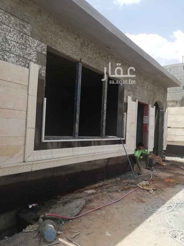 1702702 دور جديد مؤسس شقتين بحي الياسمين مساحة٨٠٠ م
شارع ١٥ جنوبي واجهه حجر طبيعي مشب خارجي واسع جدا مجلس رجال صالة ٤ غرف نوم مجلس نساء ومطبخ ومستودع حوش للرجال وحوش للنساء وحوش خلفي
ما سيم حاليا لكن البيع تقريبا حوالي القيمة المعروضة أعلى