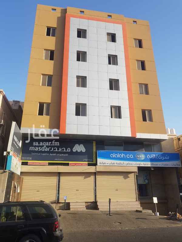 1687858 عماره للايجار بالكامل او الاستثمار للمدى البعيد مكونه من بدروم و٣محلات و ٦ مكاتب و٤شقق مكونه من ٥غرف وملحق من ٦ غرف ومسبح