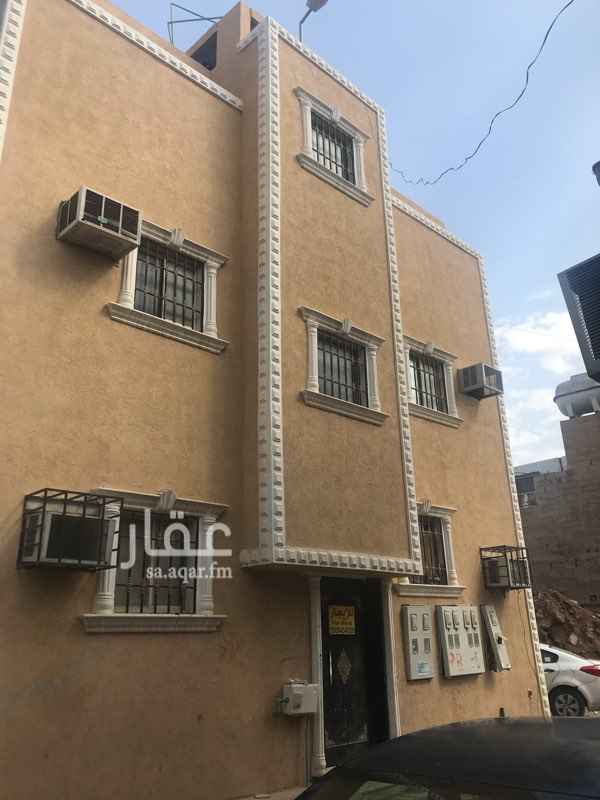 1282224 فرصه لشركات عماره للاجار عقد واحد 6 شقق كل شقه غرفتين ومطبخ وصاله على شكل ممر 6 عدادات كهرب والمياه مفصوله 6 وحدات عمرها اقل من 3 سنوات على ممر الوليد البحتري يتفرع من شار العجليه تبعد عن مستشفى الشميسي اقل من 700 متر
في حال عدم الرد ترك رساله واتس اب وسوف يتم الرد
