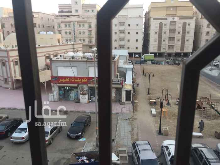 1308899 ** **^ سكن او استثمار في موقع مميز ^** ***
اطلاله مباشره على المسجد والحديقه والبقاله والمشغل (حسب الصوره)
شقه من ٥ غرف من المالك مباشرة في حي بني مالك/ ٤ او النسيم الجديد
الشقه مؤجره 35 الف رس والمستاجر له 2 اشهر للخروج
الصك جاهز فوري للنقل
غرفة سائق وغرفة خادمه بحمامها
موقف خاص لسياره واحده
واجهة المبنى حجر (حسب الصوره)
شبابيك حديد على النوافذ (حسب الصوره)
الشقه على 3 واجهات الا الغربيه (حسب الصوره)
8 دقايق لجامعة الملك عبد العزيز
5 دقايق محطة القطار
2 دقيقه للخط السريع
5 دقايق شارع فلسطين
