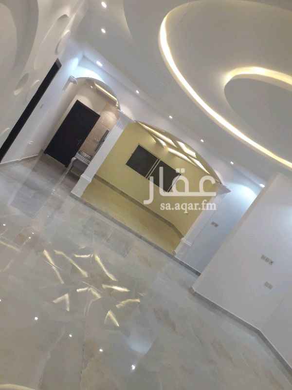 1399605 فيلا للايجار مساحه ٤٥٠ درج صاله تتكون من مجلس ومقلط وصاله ومجلس حريم وغرفه كبار سن وملحق خارجي وحوش كبير مدخل سياره وغرفه سواق
في الدور الأول ٤ غرف نوم غرفتين ماستر وغرفتين بحمام مشترك
في السطح غرفه شغاله وغرفه غرفه غسيل
مع السطح شغل البيت شخصي وحمامات
السعر ٥٠ الف ريال دفعتين
للاستفسار
0563274766 ابو عدي