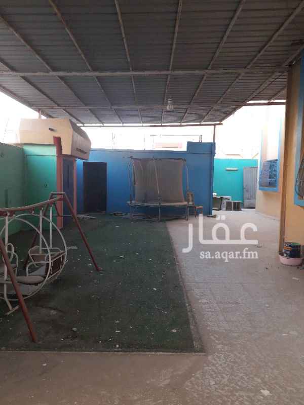 1503550 للايجار فيلا في حى الجلوية تصلح لحضانه او روضه أطفال مرخصه
يوجد جميع التراخيص والدفاع المدني
تتكون من دورين وملحق
12 غرفة غرفة حارس حوش
5 حمامات
السعر 70 الف
0563329555