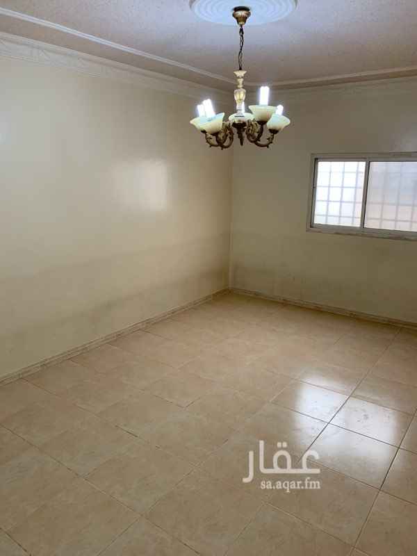 1588854 بسم الله الرحمن الرحيم
شقة للايجار عوائل نظيفة بحي اشبيليا على شارع أبي بكر القباني المتفرّع من شارع النجاح
3 غرف واسعة
1 صاله
1 مطبخ راكب
2 دورة مياة
موقف واحد للشقة
عداد كهرباء خاص ومستقل
موقع متميز من الخدمات وقريبة منها:
١٥٠ متر من جامع زياده وعتقاء المطيري
١٠٠ متر من مجمع مدارس ابتدائي ومتوسط للبنات
٣٠٠ متر من حديقه اشبيليا الاولى والممشى التابع لها
٧٠٠ متر من هايبر بنده
٩٩٢ متر من مول سيتي سنتر الفطيم
٩٨٤ متر من محطة قطار الفطيم
للاتصال من الساعة 10 صباح الى 11مساءاً
0563400777