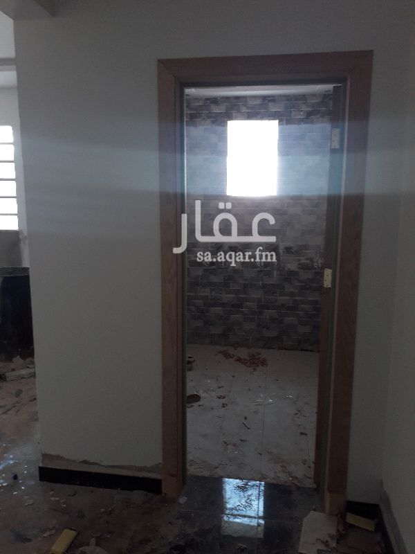 1283469 درج داخلي+(شقتين كل شقه ٤ غرفه ٣ حمام )مشب مجلس مقلط صاله مجلس حريم غرفه كبار سن مطبخ ٣حمام فوق ٤غرفه نوم منهم ٢ ماستر ١ حمام وصاله غرفه خادمه شارع ١٨ شمالي مقابل مسجد الموقع حي الفنجان الفله علا السوم شغل شخصي يوجد اسانسير داخل الفله