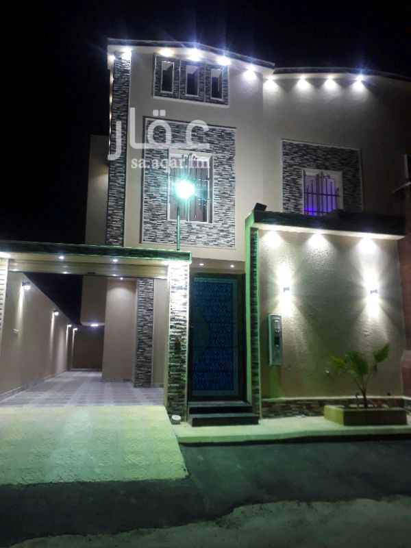 1297105 فيلا للايجار جديده ديكورات وتشطيب ممتاذ
للتواصل ٠٥٦٣٥٨١٦٤٤