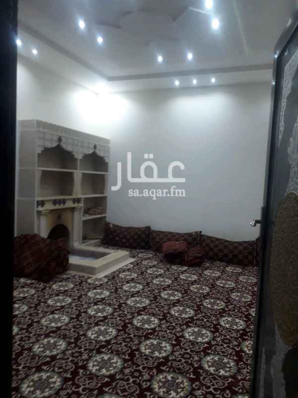 1579291 دور ارضي للإيجار مساحة ٤٥٠مترنظيف جداجدا يتكون من مدخل سيارة وحوش ومشب مجلس ومقلط وصالة ومدخل نسا ومطبخ ومجلس نسا وثلاث غرف نوم منها غرفه ماستر وأربع دوارت مياه
وغرفت خدامه وغرفت سواق
للتواصل ٠٥٦٣٥٨١٦٤٤