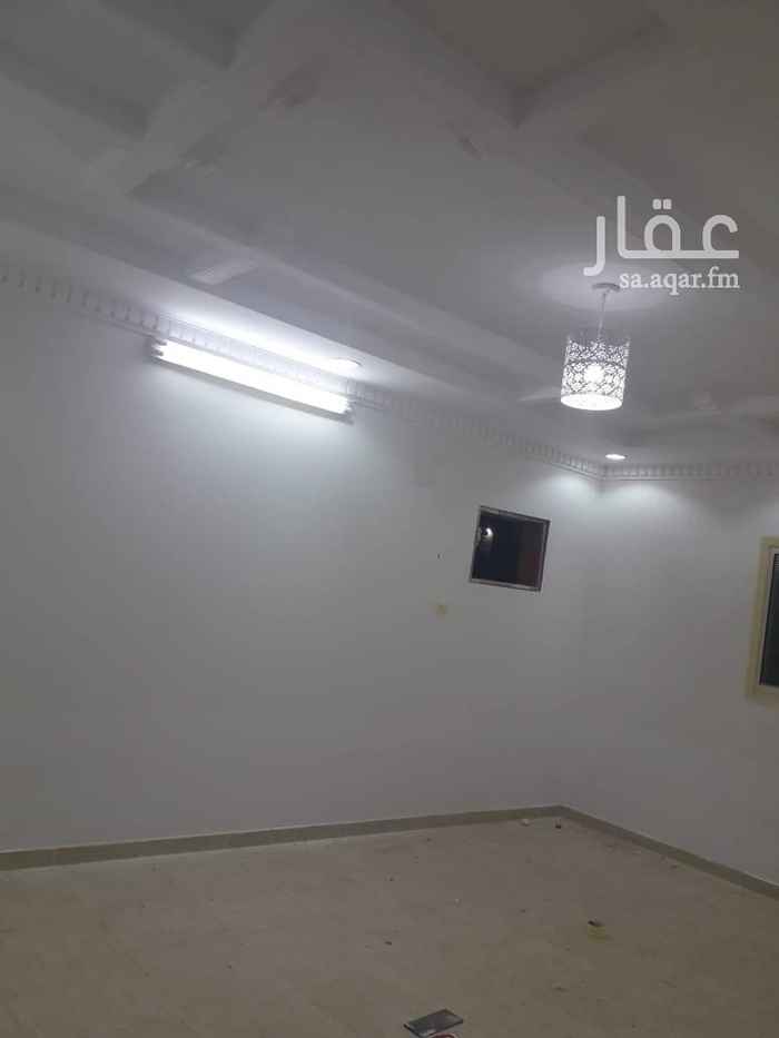 1693013 شقه للایجار تتکون من خمس غرف وصالةو٣دورات مياه نظيفه دور ثاني في فيلا مجدده كامل
السعر ٢٠ الف سنوي دفعتين
١٧٠٠شهرى