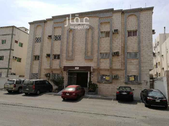 1458209 ▪شقة للإيجار بالدور الثالث لعائلة صغيرة جدا
▪الشقة مجددة فاخرة DLX.
▪مكونة من ٢ غرفة و حمام صغير و مطبخ صغير.
▪مساحة الغرف واسعة مقارنة مع باقي العمائر بالمنطقة.
▪يتوفر غاز مركزي.
▪الغاز المركزي و الصرف الصحي مشمول مع الإيجار.
▪لا يتوفر مصعد
▪نتحمل عنك رسوم كتابة العقد ٢,٥%.
▪رقم 📱 حارس العمارة الأخ.مجمل البنغالي متوفر عند مدخل باب العمارة لرؤية الشقة