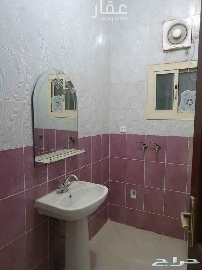1648297 شقه ٣ غرف تفصيل مميز صاله طيبه
غرف٤*٤ مطبخ٤*٣
عداد كهرباء مستقل
موية العين
الرجاء مراعاة وقت الاتصال