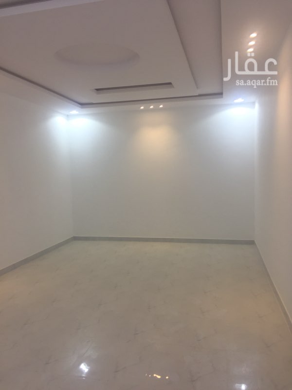 1584894 شقتين للإيجار بفله بحي الرمال التعمير
شارع 30
عداد كهرب مستغل لكل شقه عداد
الشقه بدور العلوي 3 غرف وصاله ب16000 الف سنوي
الشقه بدور الثاني 4 غرف وصاله ب17000 الف سنوي
الشقق جديده ديكورات نازله
ملاحظه الأيجار سنوي فقط لا يوجد شهري
لتواصل جوال 0554087008