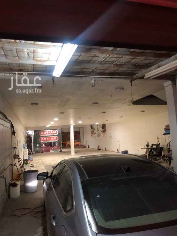 1351434 محل تلميع وتنجيد سيارات للتقبيل
موقع المحل : شارع الستين بالهفوف بجوار مطعم المذاق العراقي.
مساحة المحل : 245 متر.
إيجار المحل السنوي : 100 الف ريال.
دخل المحل الشهري : من 30 الى80 الف ريال.
سبب التقبيل : عدم التفرغ لإدارة المحل.
السعر المعروض : من 150 الى 180 الف ريال.
للتواصل : 0563937874
