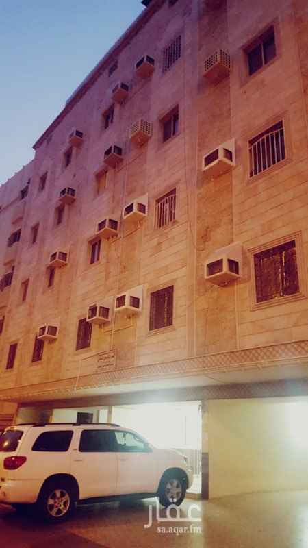 1628296 اربع غرف
موزع صاله
ودورتين مياه
ومطبخ
والتكييف موجود