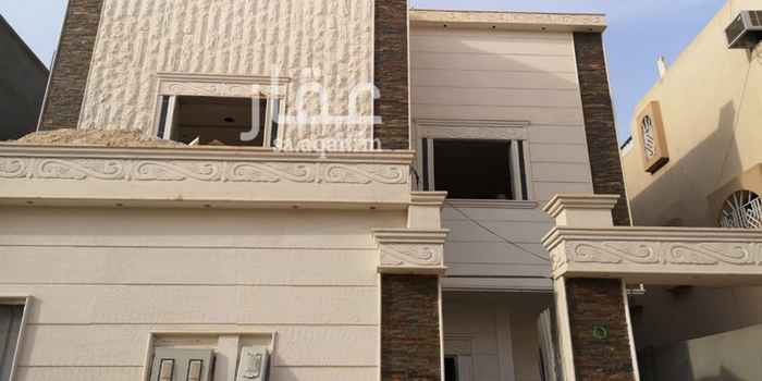 1747268 فيلا دور مسروق + شقتين
