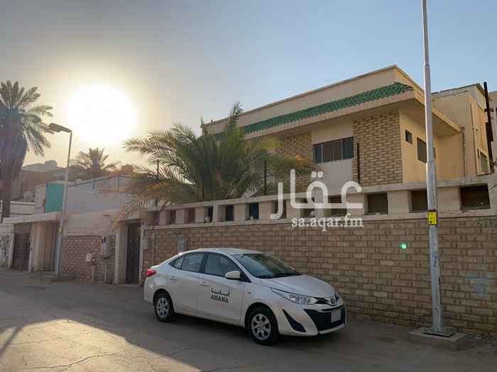 1695452 للبيع او الإيجار فلة بحي المربع
قريبة من لولو هايبر ماركت وقريبة من طريق الضباب ( شارع الامير عبدالعزيز بن جلوي )
فله دورين
اممكن الاستفادة من هد الارض وبناء فله جديدة
للتواصل
0564448949