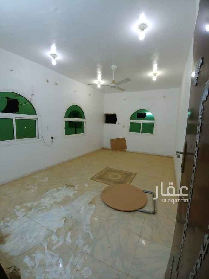 1611333 المياه واصلة، وعداد الكهرباء مستقل
خلف سوبر ماركت الحازمي