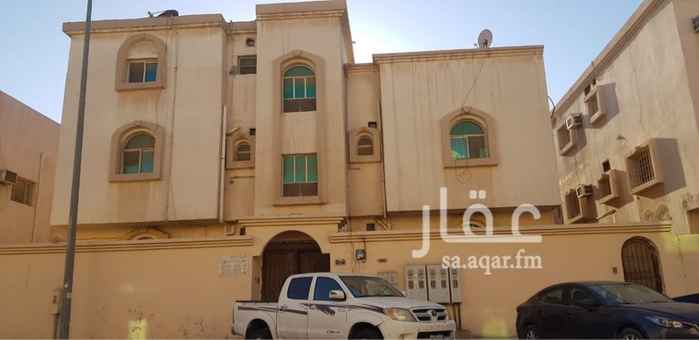 1510563 تتكون العمارة من أربعة شقق وملحق وتتكون الشقة من غرفتين وصالة ومجلس ومغلط وحمامين الله يكرمك ومطبخ مساحة العمارة ٤٠٠ متر
