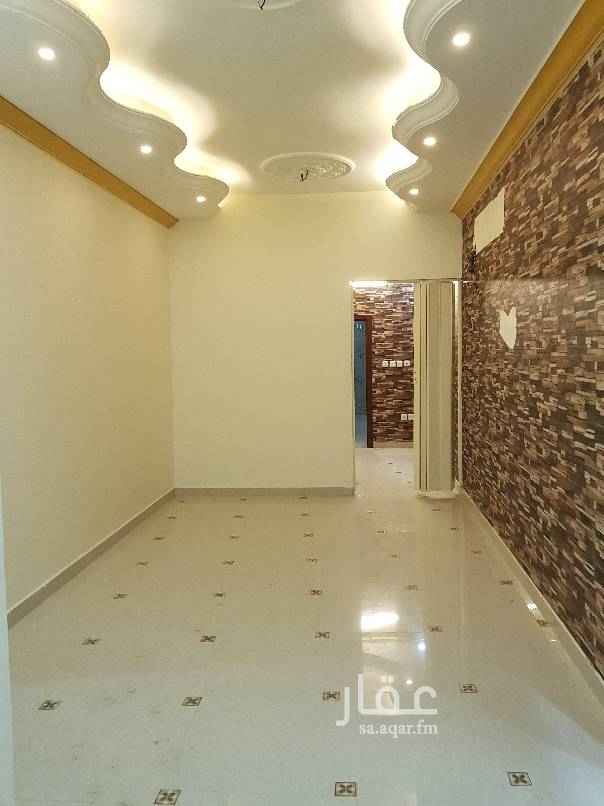 1554534 شقة في الاجاويد حي الالفية
٤ غرف
صالة
ودورتين مياه
ومطبخ
دورارضي
للايجاربا٢٠ الف شهري ١٦٦٦