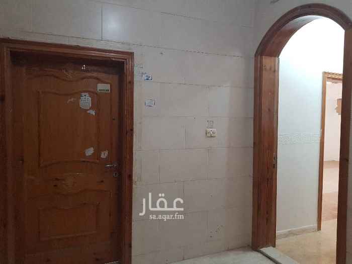 1574368 شقتبن في حي الاجاويد
كل شقة ٣غرف وصالة
وصالة كبيره
ومطبخ
و٣ دورات مياه
شقة في الدورالارضي وشقة في الدورالاول
للايجار با١٨ الف ممكن شهري
الماء حكومي