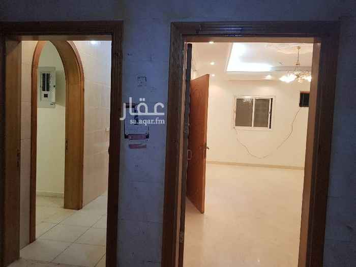 1650545 شقة في حي الاجاويد مجدده
٤ غرف
وصالة
٣ دورات مياه
ومطبخ
مدخلين لشقة
عدادمستقل
المويه عين
للايجار با٢٠ الف ممكن شهري
