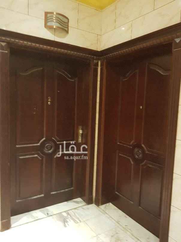 1666204 ٤شقق في الالجاويد حي الالفية
شقتين في الدورالارضي
شقتين في الدورالاول
كل شقة عباره عن
٥غرف
صالة
٣دورات مياه
ومطبخ
للايجار با٢٤ الف ممكن شهري
الشقق مجدده بالكامل بويات ومغاسل وكراسي حمامات ويدات ابواب