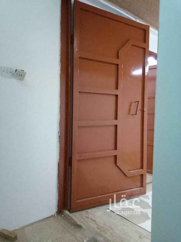1400078 ملحق علوي بالدور الثالث فيه غرفة نوم و دورة مياه مسلحة (صبة) و الصالة و غرفة نوم ومطبخ شنكو معزول تماماً من الحرارة و المطر و الصوت ضمان عشر سنوات تفصيل جيد و يوجد به سطح حوش تقريبا عرض ٥*١٠طول مرتب و نظيف وجاهز للسكن عداد الكهرباء مشترك مع ملحق آخر الإيجار شهري و لا مانع من الدفعات للإطلاع والمعاينة الرجاء الاتصال على الرقم أو التواصل عبر الموقع
السعر قابل للتفاوض اذا كان الدفع كل ستة اشهر
جيران هادئين و موقع ممتاز قريب من الخدمات على شارع بحر العرب حي الخليج