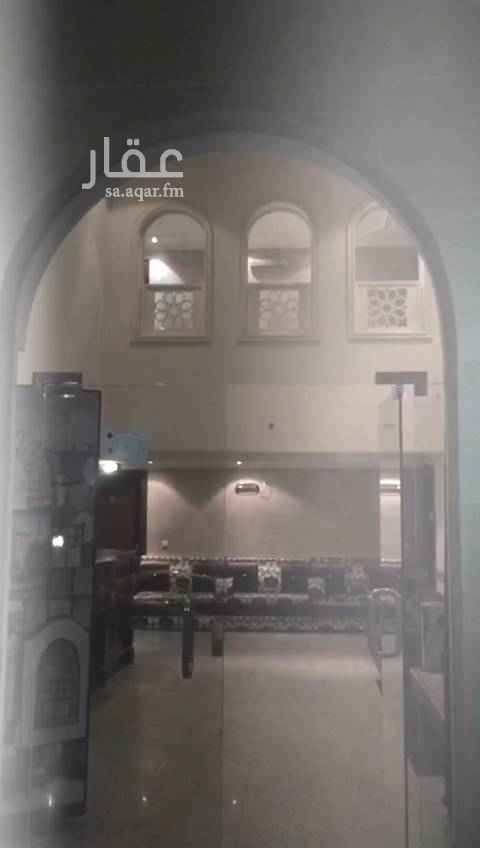 1279872 شقة في مشروع عين الهدى بمكة المكرمة حي العزيزية خلف منزل فقيه - جوار طلعة صدقي
مساحة الشقة 129,28 م2
الشقة عبارة عن ٣ غرف نوم وصالون وصالة معيشة و٣ حمامات ومطبخ في الدور الارضي من العمارة
موقف تحت العمارة وغرفة سواقين
تكييف دكت نصف مركزي
عليها عقد صيانة وحراسة سنوي
ب ٣٥٠٠ ريال
خمسة دقائق عن الجمرات من طلعة صدقي وسبعة دقائق عن الحرم عن طريق نفق محبس الجن.