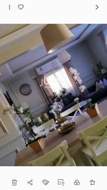 1585831 شقه جديده من ثلاث صالات مفتوحه ومطبخ نظام امريكي وغرفتين بحماماتها +حمام للصاله +غرفه غسيل +التكييف اسبلت+حوش
التأجير للعرسان او العوائل الصغيره فقط