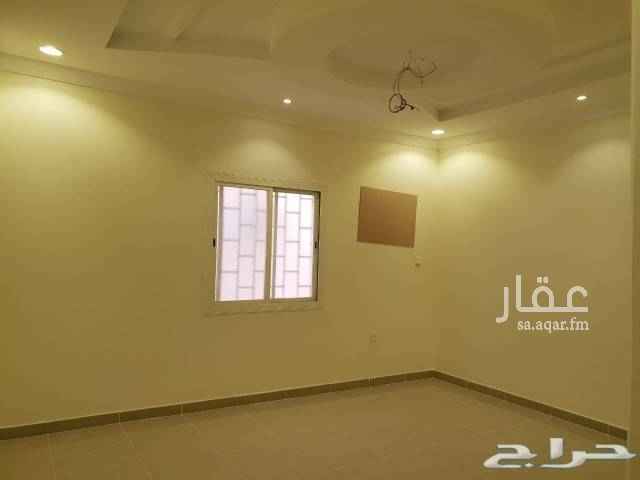 1557429 للبيع شقه ٤غرف 3حمامات مطبخ صاله مستودع مدخلين من المالك مباشر يوجد صك يوجد رخصة بنا مساحة الشقه ١٣٥ الدور الاول فوق المواقف لتواصل 0565151104