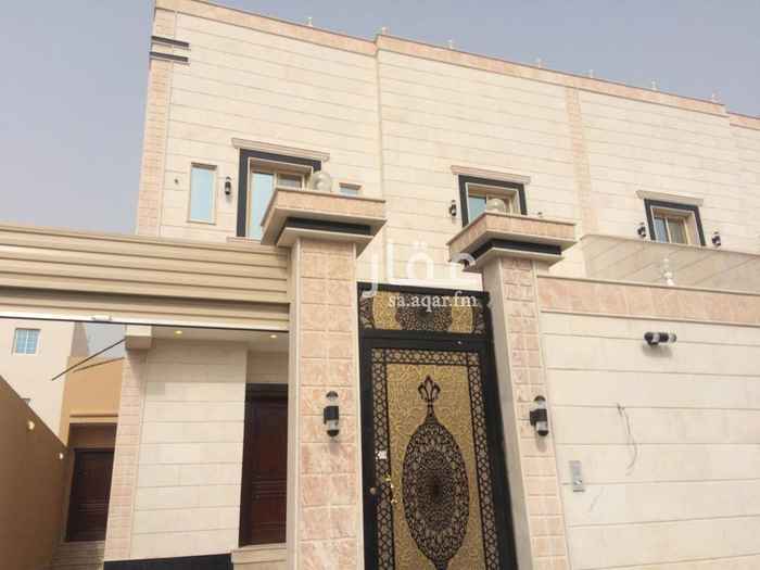 1515498 فيلا درج داخلي المساحة 300
الدور الأرضي مجلس ومقلط رجال ومجلس نساء وصالة ومطبخ و2 دورات مياه
الدور الأول 4 غرف نوم وصالة بمنافعها وسرفس
الدور الثاني سطح كامل بناء شخصي
و تشطيب فاخر
المطلوب مليون
