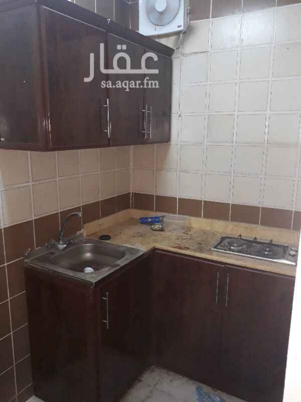 1351310 شقه للايجار..عزاب
غرفه ودوره مياه ومطبخ راكب مكيف