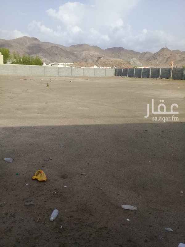 1685167 ارض في مخطط سمار بصك شرعي المساحة 2500 متر للايجار ، على شارعين شوارع تصلح مستودع خلف محطة الفيصل مباشر ، المطلوب 35 الف في السنه ويمكن التفاوض للعقود الطويله