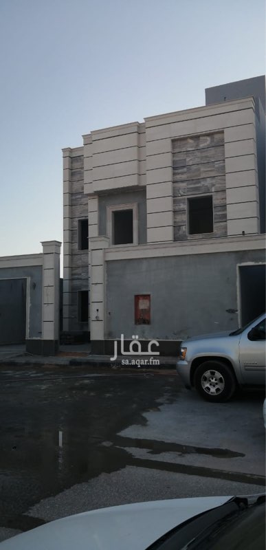 1708774 للبيع فيلا بحي القيروان
درج صاله مع شقة
مساحه ٣١٢م واجهه شرقية شارع ١٥
الدور الارضي استقبال كامل
مع ملحق خارجي
الدور الاول ٤ غرف نوم
مصعد
شقة غرفتين وصاله ومطبخ ومجلس
تشطيب ممتاز
