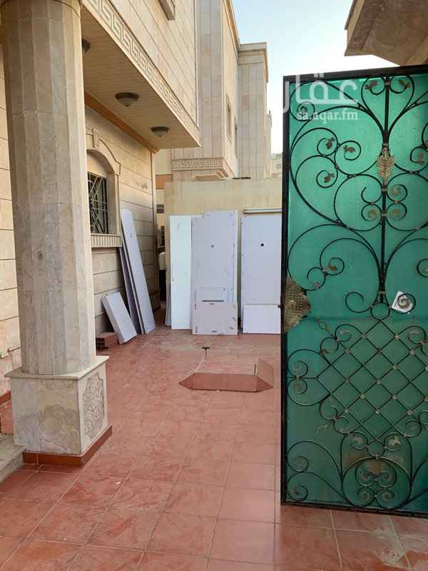 1650031 دور ارض اربع غرف مع صاله كبيرة
حوش
مدخل مستثل
الفيلا ع شارعين
مطبخ راكب
نظيف
مطلوب ٣٠ الف نهائي