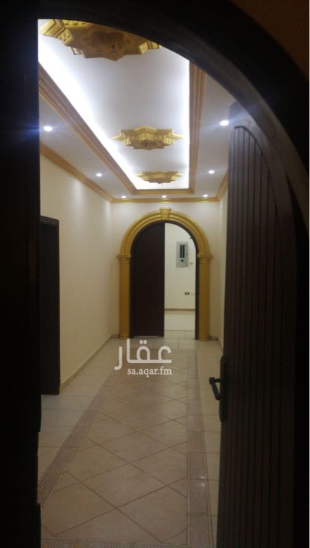 1654647 للايجار دور ارضي مكون من ٦ غرف
مجدد بالكامل
قريب من مسجد وجميع الخدمات
مطلوب ٣٠ الف