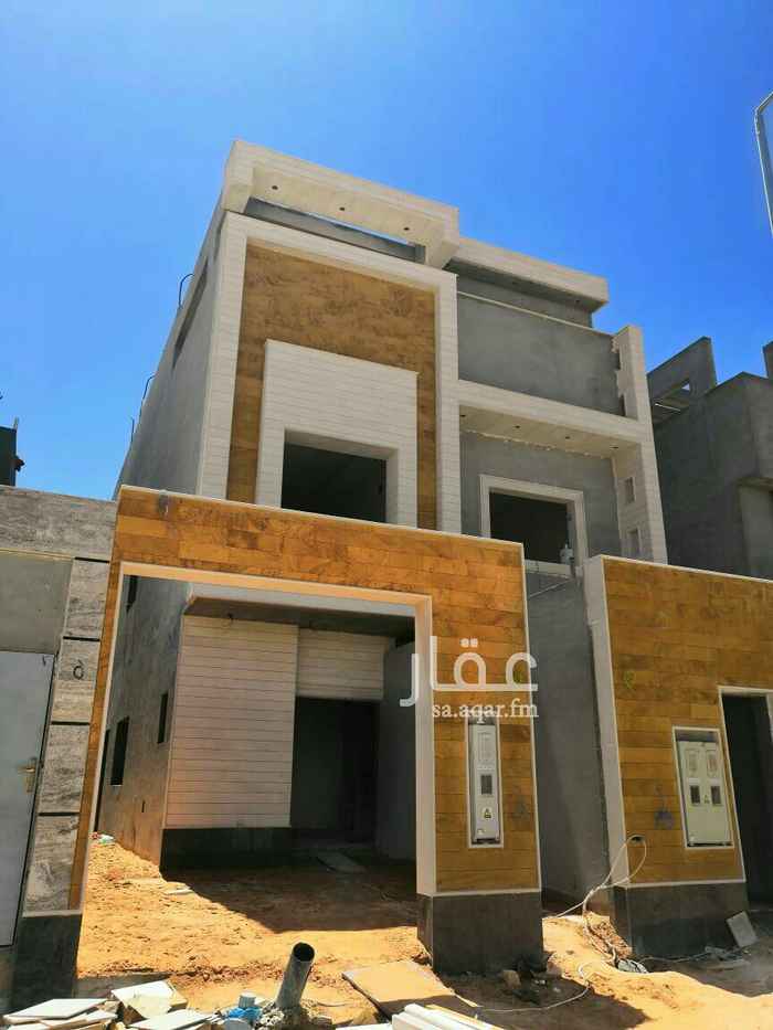 1499791 **** للبيع ٢ فيلا مفصولة ****
دور + دور + شقة
الياسمين مربع ٢٦
مساحة ٣٦٠م شارع ١٥ شمالي
**** الدور الارضي ****
غرف سائق مدخل سيارة مجلس رجال صاله ومقلط ٤ غرف نوم
**** الدور العلوي ****
الدور والشقه لهم مدخل خاص ومدخل سياره
٤اجنحه مجلس رجال صاله ومطبخ
**** الشقة ****
٣ اجنحه مجلس رجال وصاله ومطبخ
يوجد مصعد للدور والشقه
الفلل تحت التشطيب
السعر علي السوم